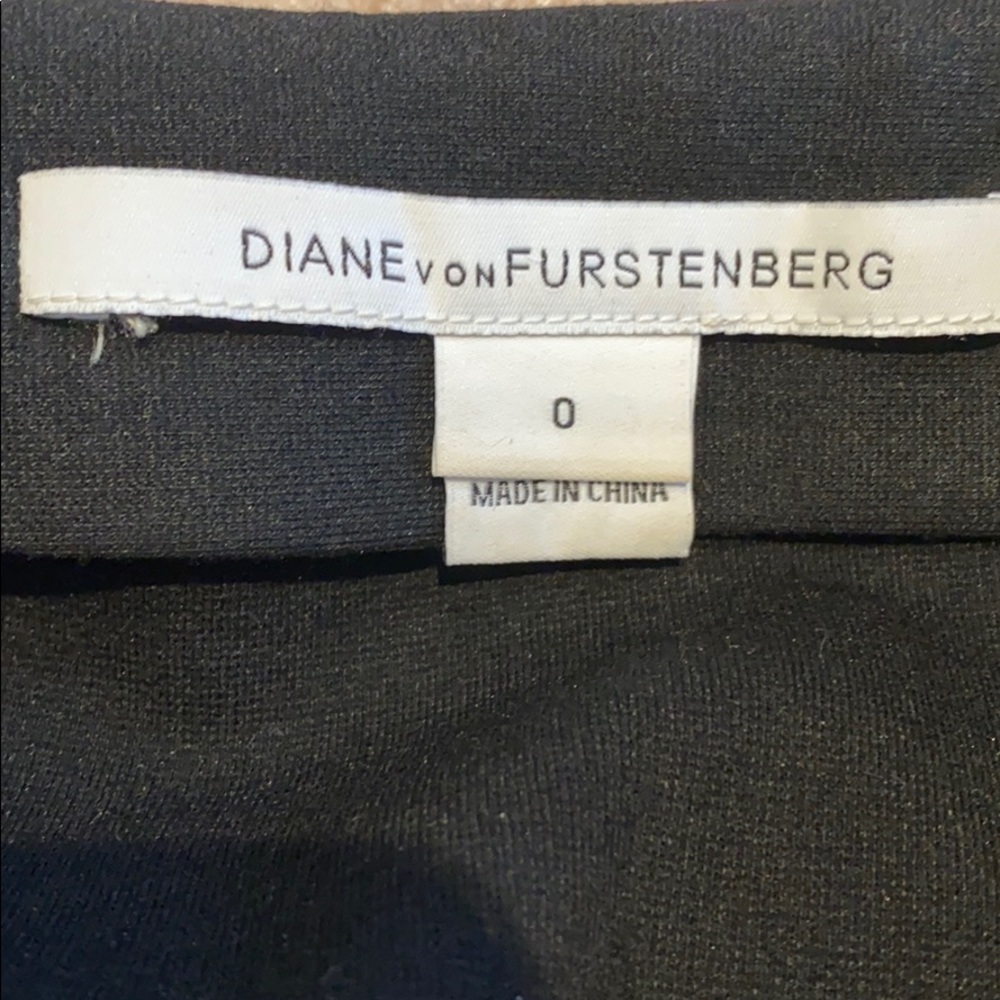 Diane von Furstenberg leopard print pencil skirt - Picture 5 of 8
